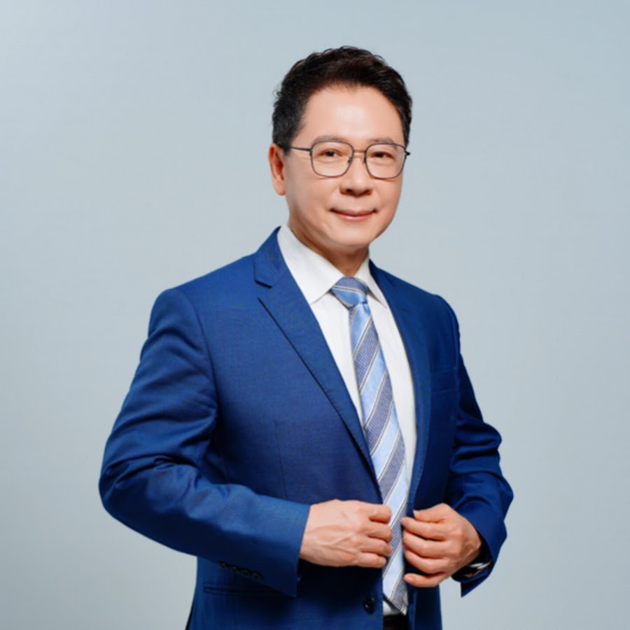 阮慕驊（財經專家）